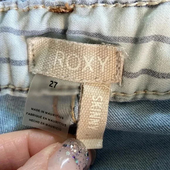 Roxy  | Button Fly Skinny Jeans - Picture 4 of 9